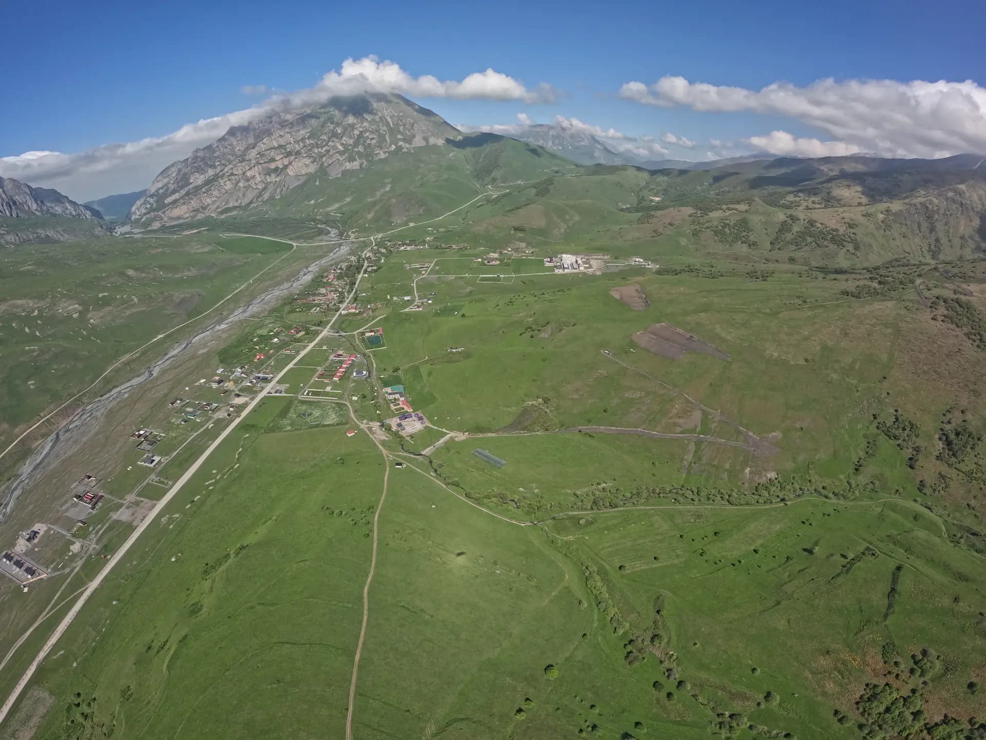 Полеты на параплане в Даргавсе