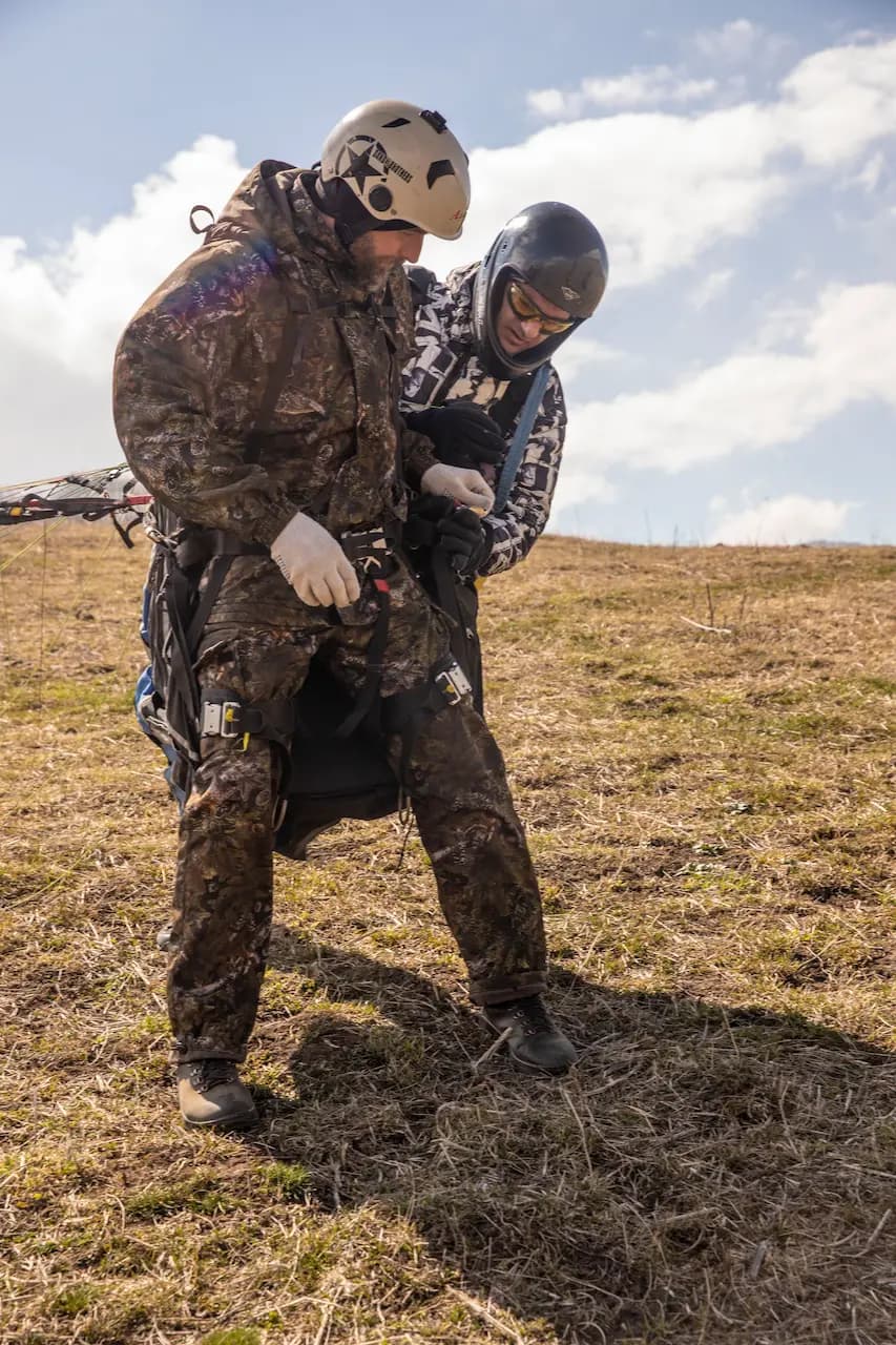 Первый раз в небо: Как подготовиться к полёту на параплане во Владикавказе